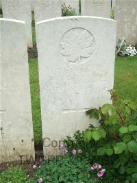 Etaples Military Cemetery - Bradshaw, A